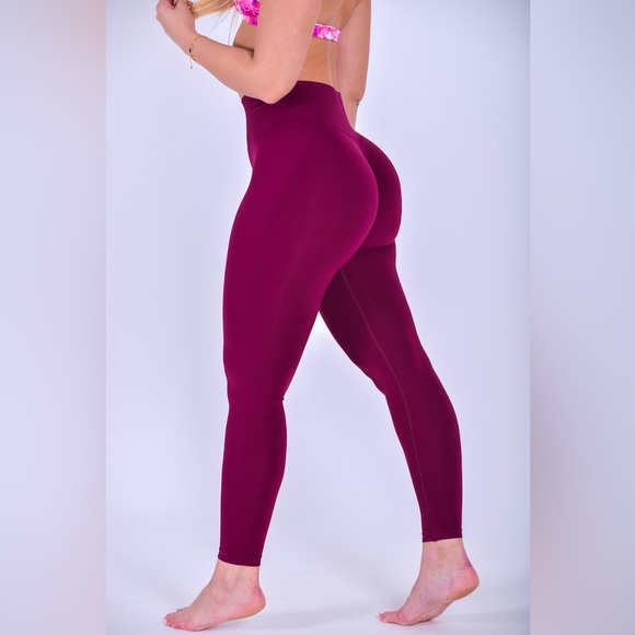 Cls Sportswear Pants - CLS Sportswear Custom High Waist Scrunch Butt
Leggings BRAND NEW NEVER WORN XL